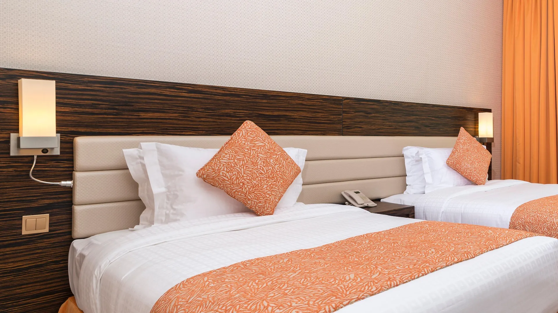 ****  Atana Hotel Dubai United Arab Emirates