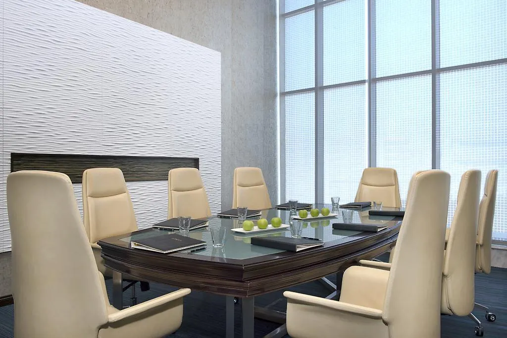 Atana Hotel Dubai 4*,
