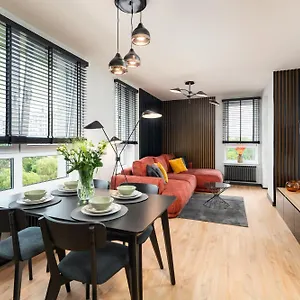 https://apartamenty-bkit-na-fali-platany.kolobrzeghotels.com